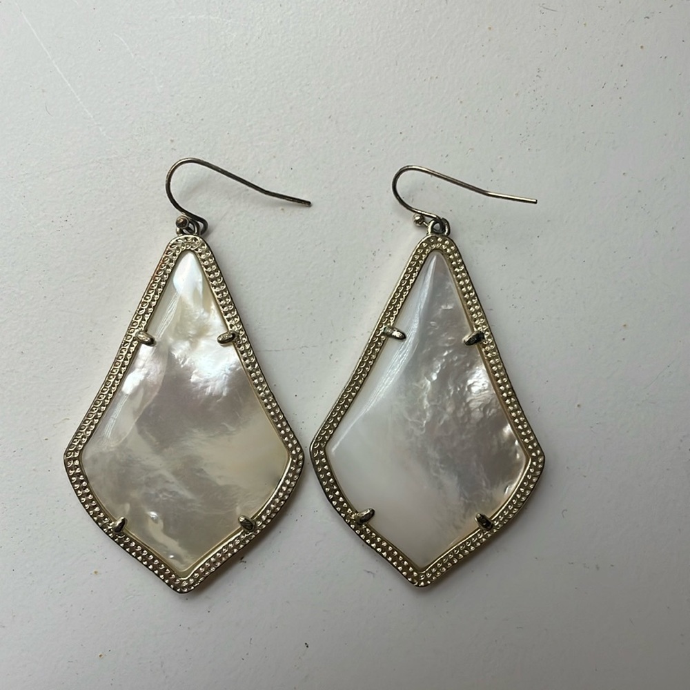 Kendra Scott Large Alex Drop Earrings - Ivory Mother of Pearl